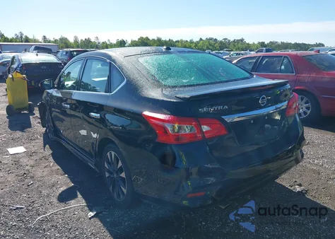 2017 Nissan Sentra Sr z USA, uszkodzony, nr VIN 3N1AB7AP3HY332523